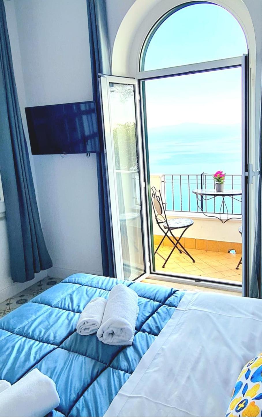 Villa Blu Costiera อามาลฟี ภายนอก รูปภาพ