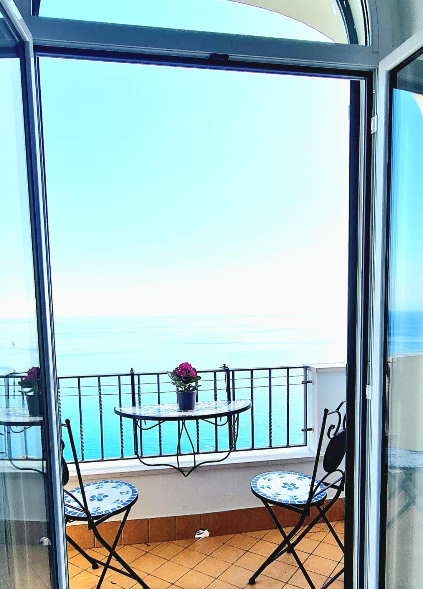 Villa Blu Costiera อามาลฟี ภายนอก รูปภาพ